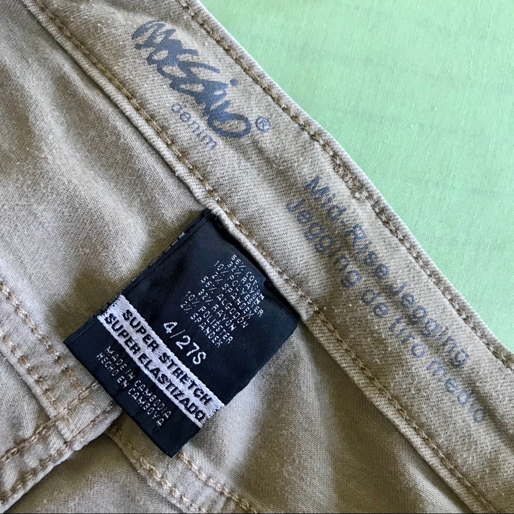 👖3/$27 Khaki Skinny Jeggings - Picture 5 of 7